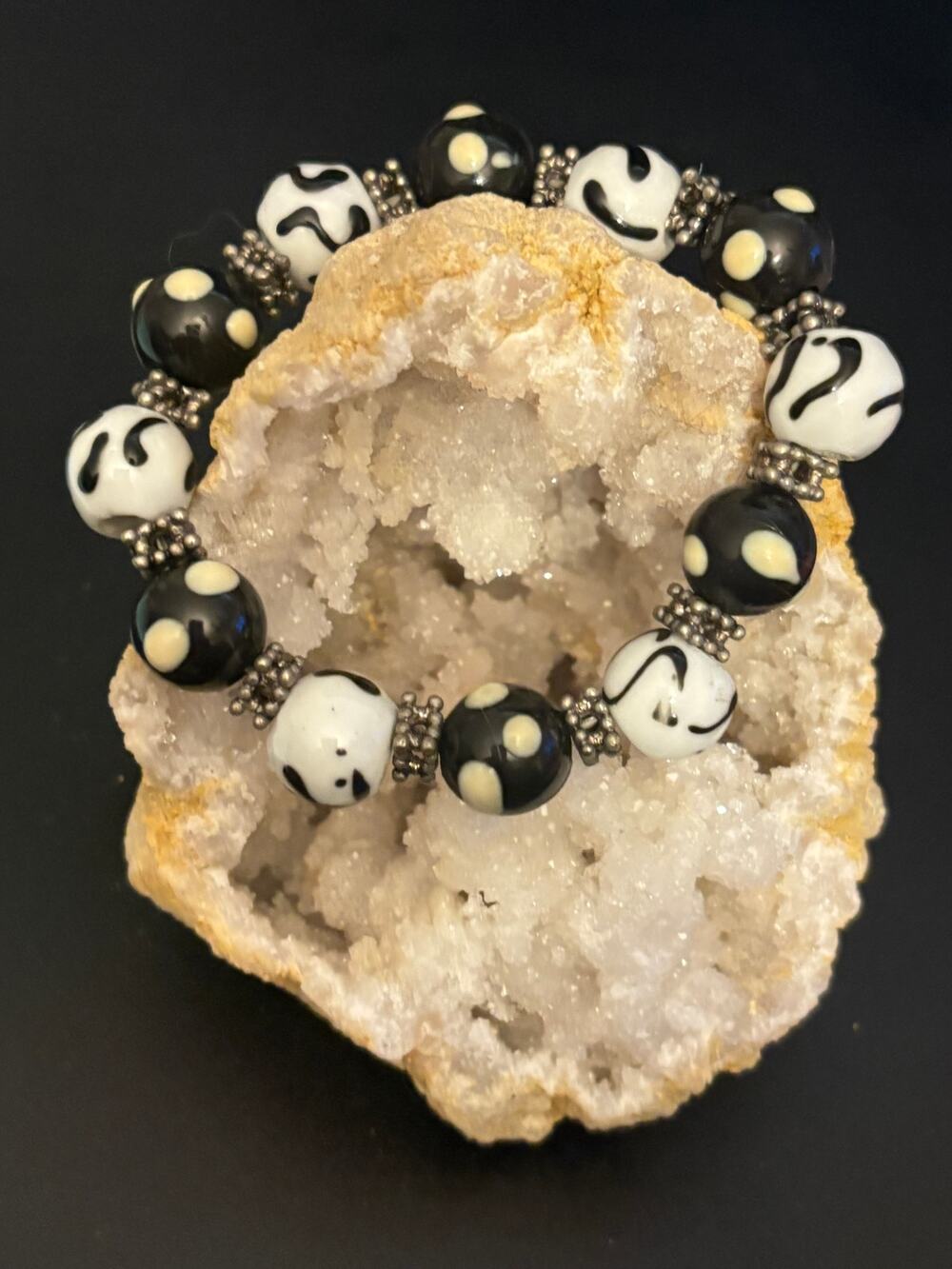 Vintage Black White Lampwork Glass Bead Stretch Bracelet 5.75”